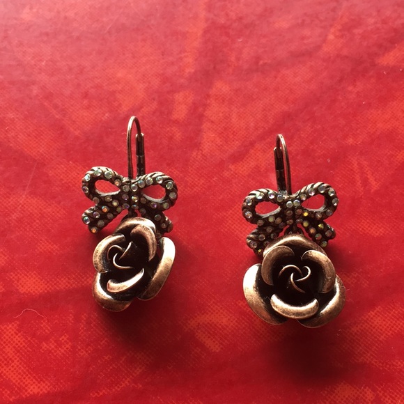 Betsey Johnson Bronze Rose and Bow Bedazzled Rhinestone Drop Earrings - Picture 1 of 2